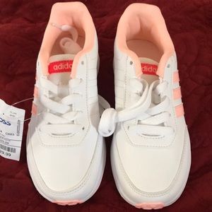 Adidas Shoe never worn Brand new Super Cute